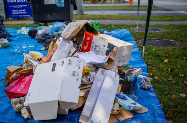 Suroviny a recyklovatelné materiály zbytečně končí na skládkách a ve spalovnách