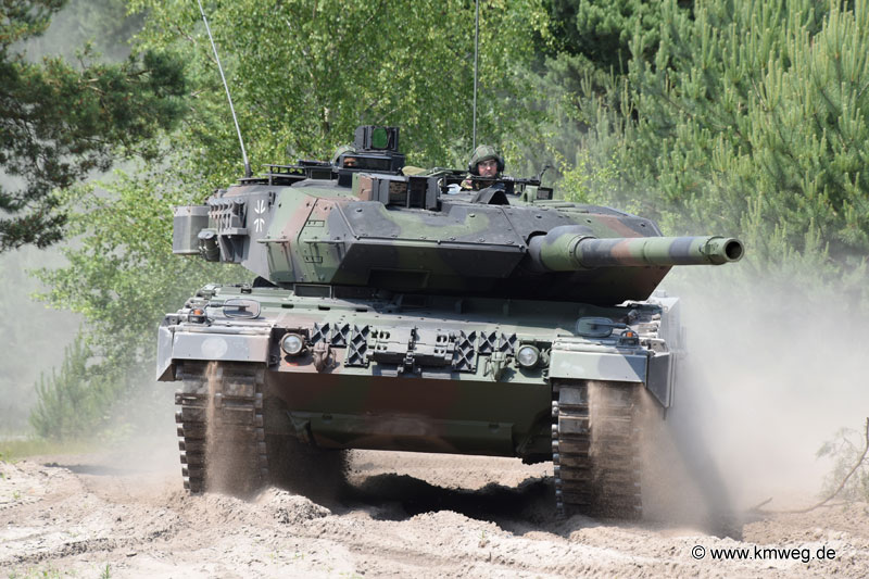 Česko obdrží od Německa darem 15 tanků Leopard 2 A4
