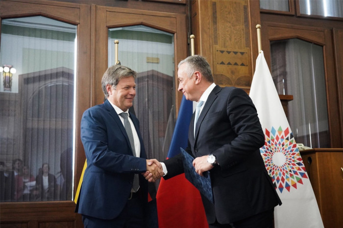 Ministr Síkela s německým ministrem Habeckem podepsali společné prohlášení o energetické bezpečnosti