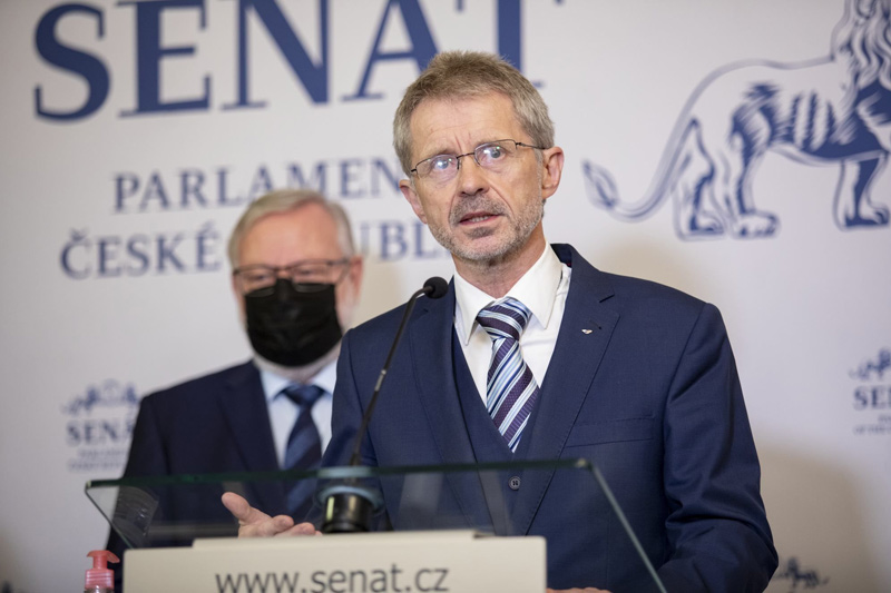 Předsedu Senátu Miloše Vystrčila podporují sedláci v senátních volbách