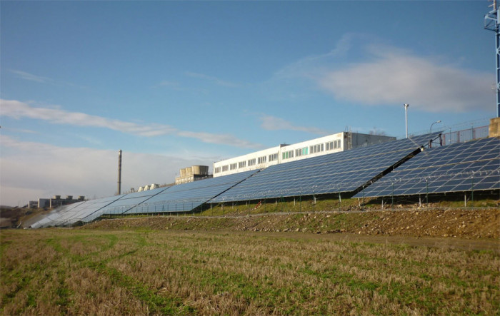 ČEZ: V Buštěhradě se v pondělí otevře veřejnosti fotovoltaika v průmyslovém areálu