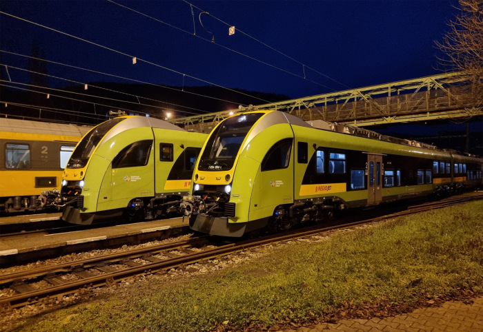 První nové vlaky provozované společností RegioJet úspěšně vyjely na vybrané linky v Ústeckém kraji