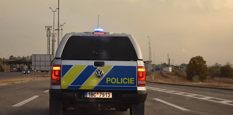 Policisté hledají řidiče, které ohrožovalo nezjištěné vozidlo jedoucí v protisměru na dálnici D5