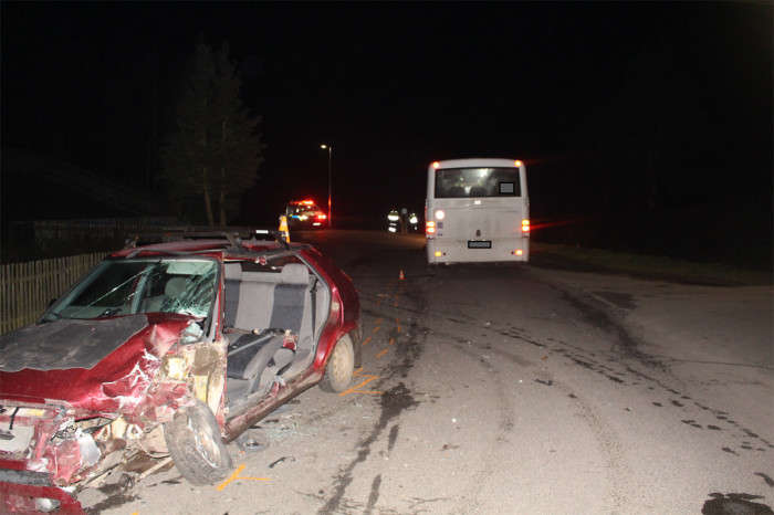 Řidič osobního vozu, který se na Svitavsku střetl s autobusem byl opilý a navíc pod vlivem drog