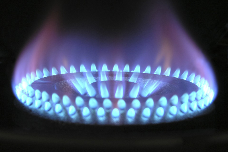 Firma innogy zlevňuje nové ceníky zemního plynu pod vládní strop
