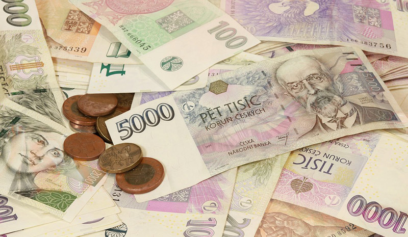 Zaměstnanec zpronevěřil firmě téměř 2,4 mil. korun, které zasílal na hazardní sázky