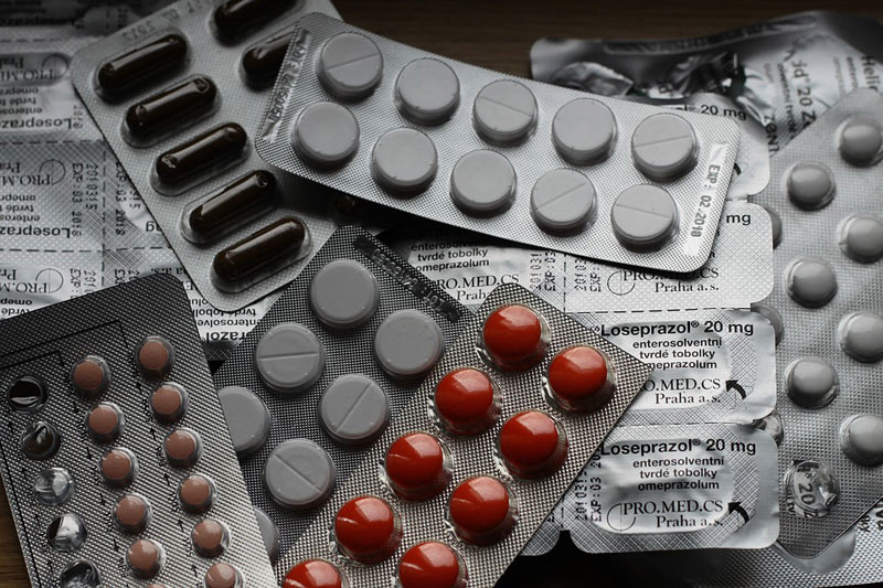 Ministerstvo zdravotnictví: Do Česka tento týden dorazila urychlená dodávka 100 tisíc balení antibiotik