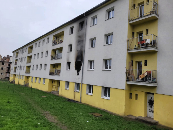 V Ústí nad Labem došlo k požáru bytu, evakuovalo se devět osob