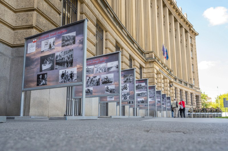 AČR: Výstava na Vítězném náměstí v Praze připomíná válečný rok 1943