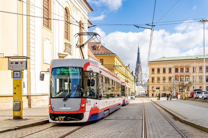 Na nízkoemisní a bezemisní vozidla k přepravě cestujících v Praze poskytne MMR 245 milionů korun