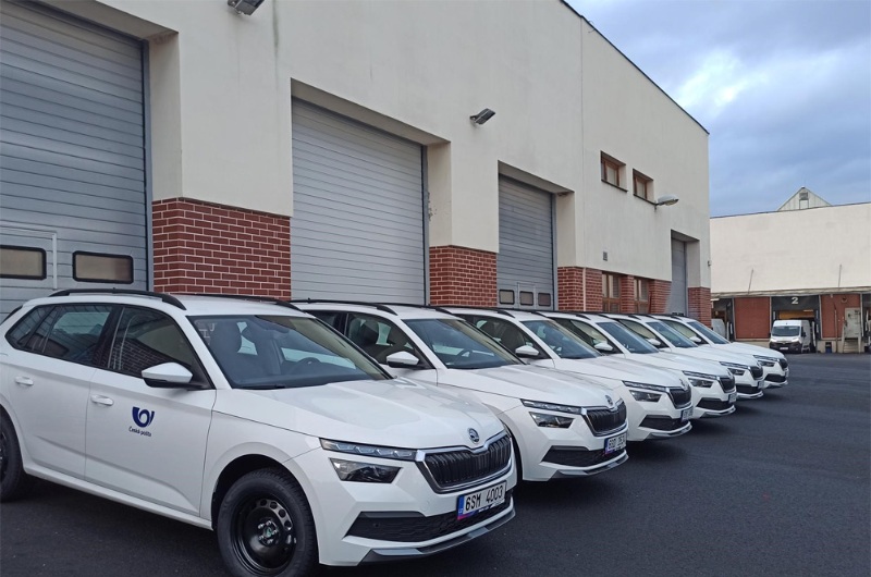 Česká pošta pokračuje v elektrifikaci svého vozového parku, letos obnoví téměř 2 000 vozidel