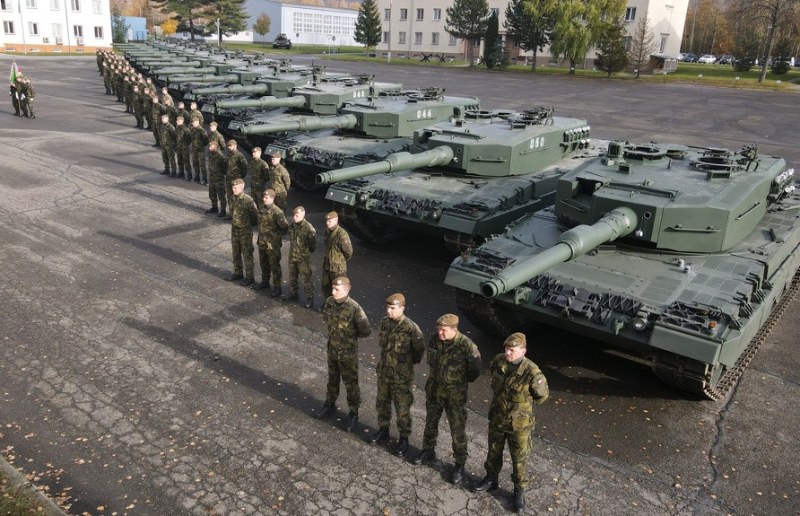 Česká armáda dostane od Německa další moderní tanky Leopard 2A4