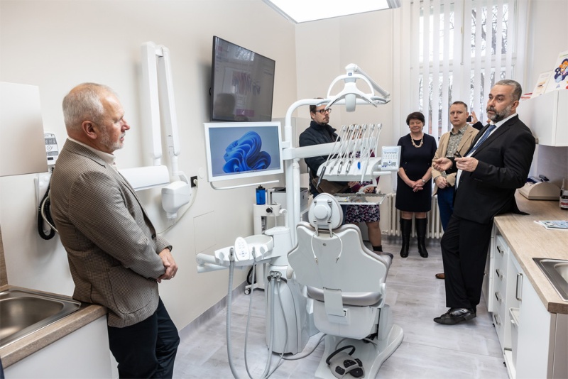 Ostravská zdravotnické škola má nové moderní učebny a firmu dentální hygieny
