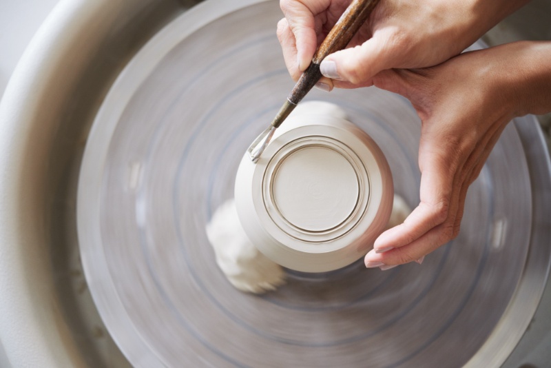 Zahalte vaše domovy do přírodní elegance s ručně vyráběnou keramikou