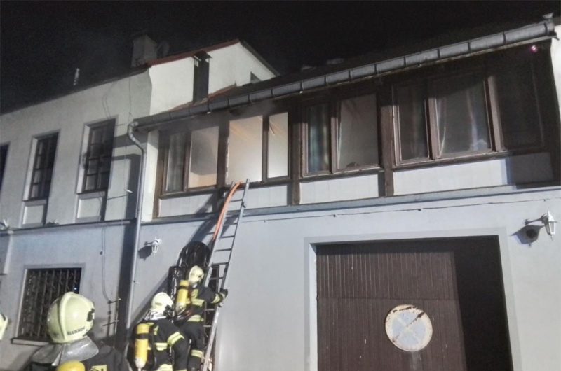 Ve Šluknově na Děčínsku došlo k požáru domu