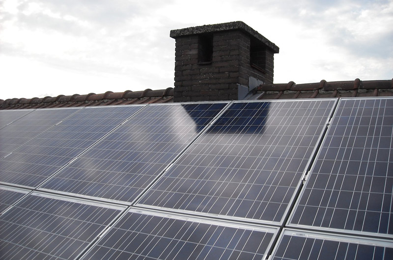 Vysoké ceny energií významně zvyšují zájem o dotace na domácí fotovoltaiku