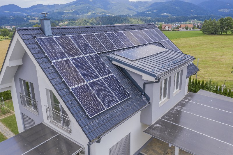 Jak fungují fotovoltaické panely a co je dobré vědět? 