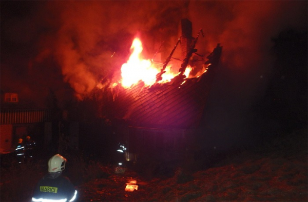 Požár chalupy v Javorníku způsobil škodu asi milion korun
