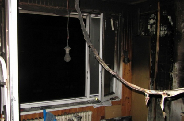 Požár v bytě v Meziměstí způsobila svíčka bez dozoru