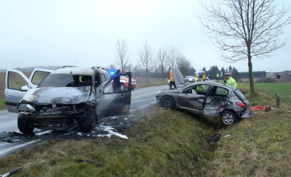 Dopravní nehoda tří osobních automobilů u Janovic nad Úhlavou