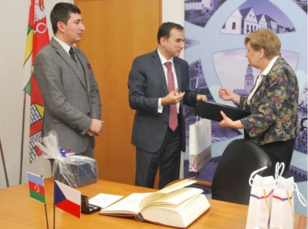 Jihočeský kraj navštívil velvyslanec Ázerbajdžánské republiky