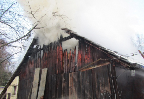 U požáru stodoly zasahovaly tři jednotky hasičů