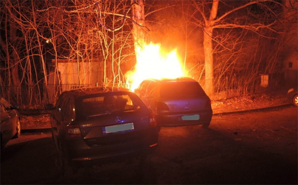  Noční požár osobního automobilu