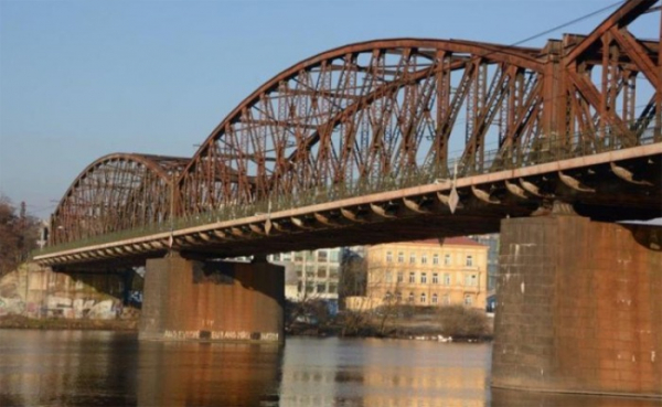 Petr Dolínek navrhuje zvýšení rozpočtu na opravy mostů o 246 milionů korun