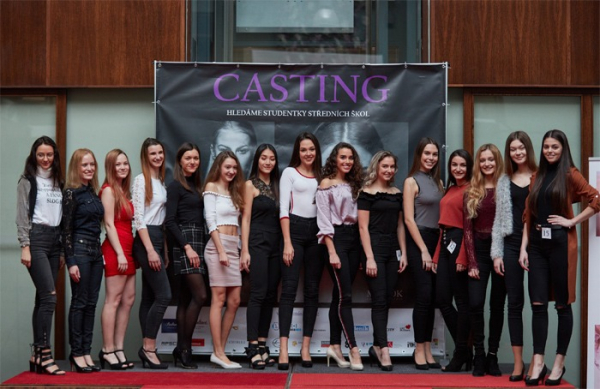 Na Hotelu Baltaci ve Zlíně se předvedly dívky v plavkách. Miss OK 2019 má semifinalistky Zlínského kraje!