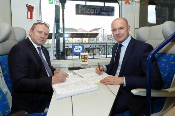 Plzeňský kraj zajistil nové vlaky na trati Beroun-Klatovy