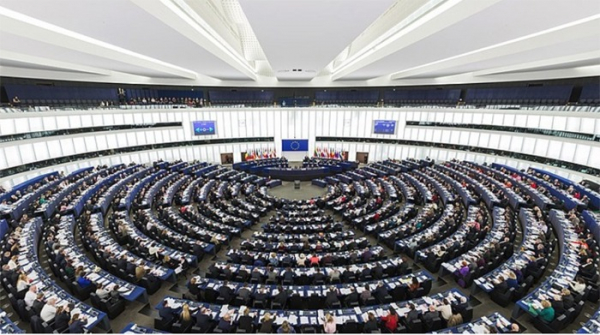 Piráti: Naši zástupci v EU by měli v příštích letech lépe komunikovat s voliči i vládou