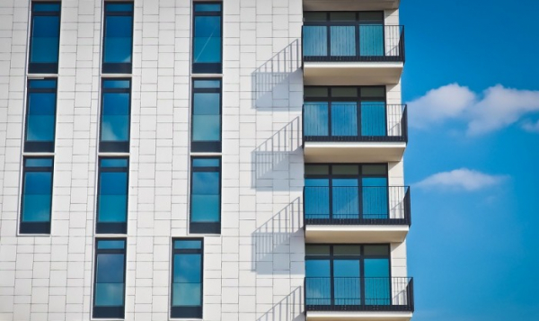 Vloni se v ČR postavilo téměř 19 tisíc nových bytových budov
