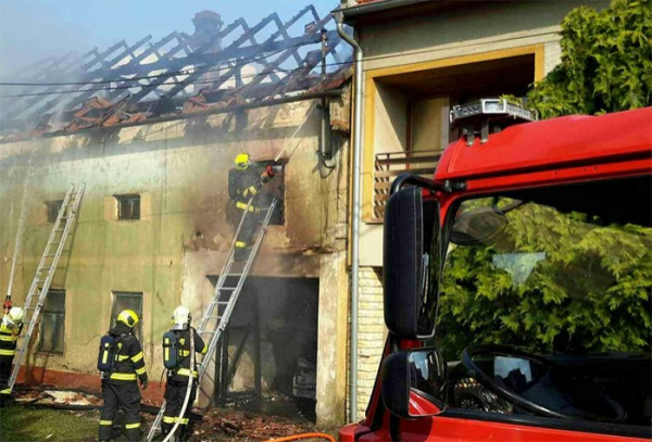 Ve Švábenicích hořel rodinný dům