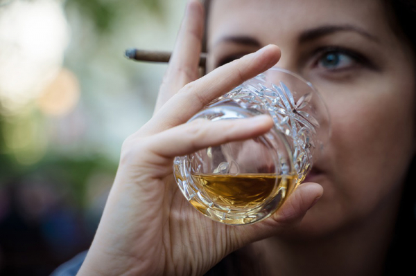 Plzeň: Žena pod vlivem alkoholu dělala potíže v penzionu