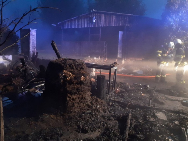Požár chaty v Táboře způsobil škodu za více než 150 tisíc