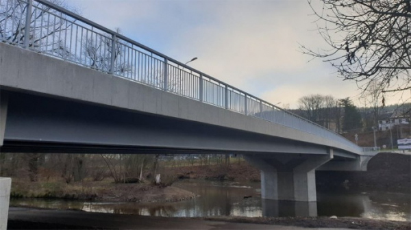 Nový Doubský most v Karlových Varech byl uveden do provozu
