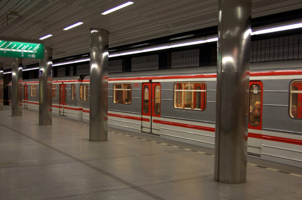 Dopravní podnik hl. m. Prahy zajistil údržbu souprav metra plně v souladu se zákonem, odmítá nařčení z netransparentnosti zakázky