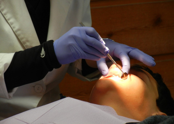 Zájem o dotace pro zubaře a praktické lékaře stále roste