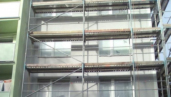 Město Rožnov pod Radhoštěm dá do rekonstrukcí bytových domů 14 milionů, dotace přinesou 3,3 milionu korun
