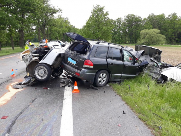 Po čelní srážce  vozů na Českobudějovicku zemřel dvacetiletý řidič BMW