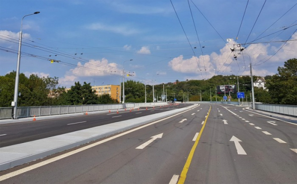 Obří rekonstrukce estakády Bazaly v Ostravě skončila. Řidiče čeká komfortní a bezpečná jízda