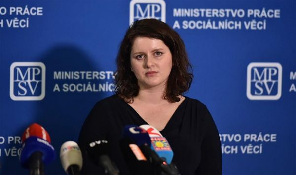 Ministryně Maláčová: Zrušení karenční doby přispělo ke zvládnutí epidemie COVID-19