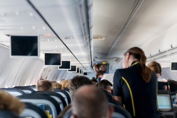 Tři čtvrtiny Čechů využívajících leteckou dopravu by chtěly do zahraničí vycestovat nejpozději do dvou měsíců