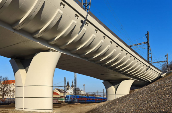 Správa železnic prověřuje stav železničních mostů