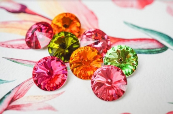 Rána pro výrobce šperků: Swarovski končí s prodejem samostatných krystalů