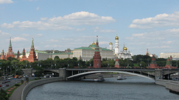 Omezení počtu ruských zaměstnanců na ambasádě v Moskvě je pro Česko komplikací