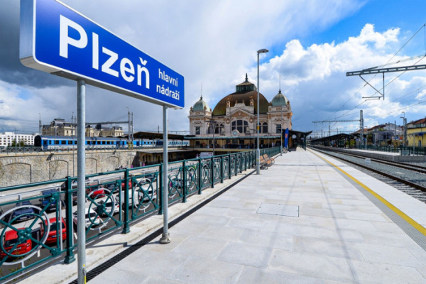 Na plzeňském hlavním nádraží začne rekonstrukce výpravní budovy