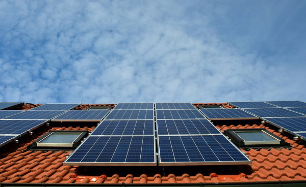 KDU-ČSL: Budoucností je fotovoltaika na střechách