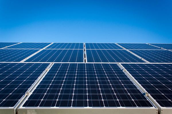 Fotovoltaická elektrárna v obci Nemile nedaleko Zábřehu přírodě ušetří 310 tun emisí oxidu uhličitého