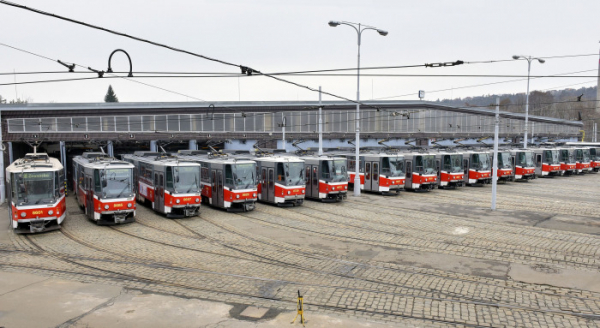 V Praze vyjedou v sobotu naposled do pravidelného provozu tramvaje T6A5
